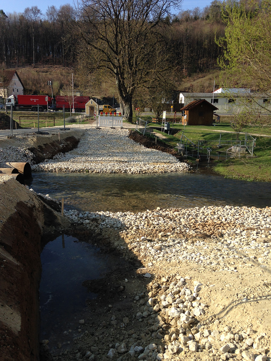 Lauterachbrücke Sportplatz Kastl